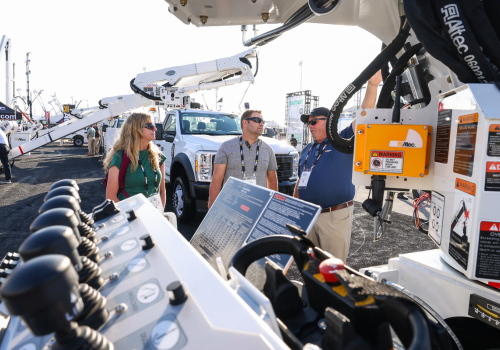 Expert from Altec education attendees at The Utility Expo 2023 on equipment safety and compliance